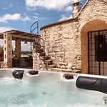 Trulli Di Zia Tata Locorotondo