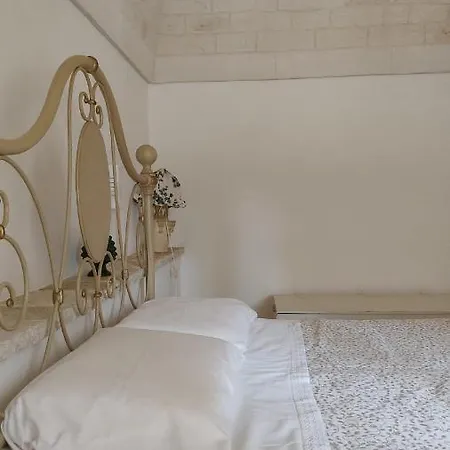 Trulli Di Zia Tata Locorotondo