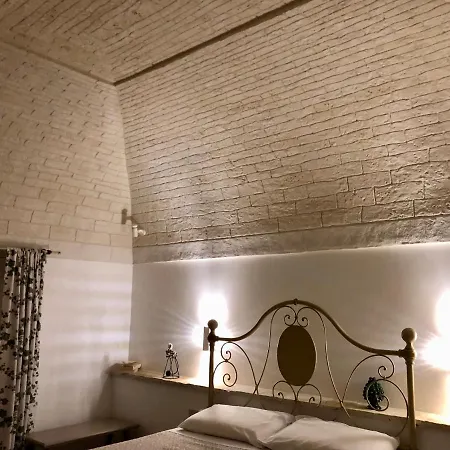 Trulli Di Zia Tata * Locorotondo